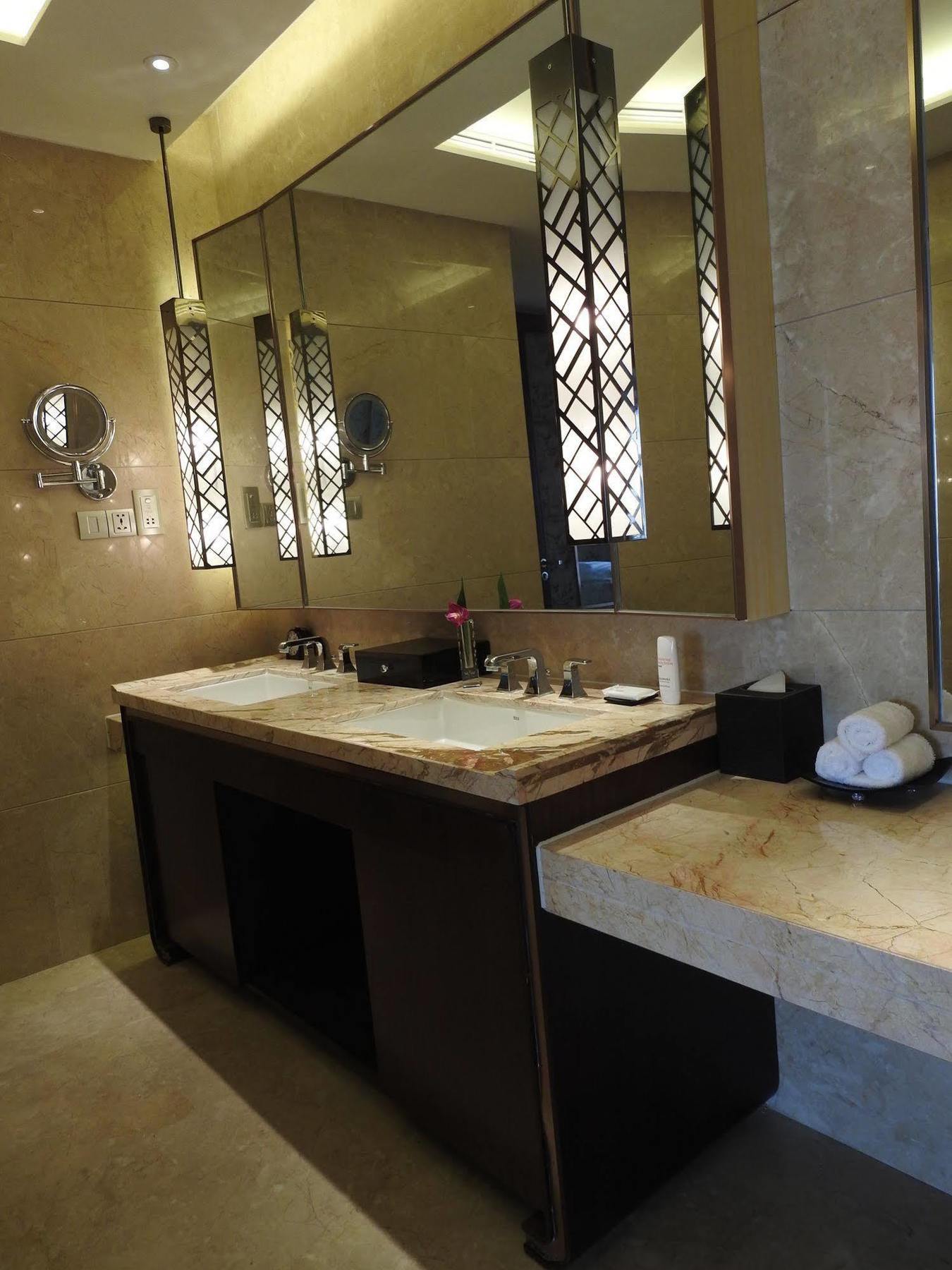 Radisson Blu Hotel Kashgar Eksteriør billede